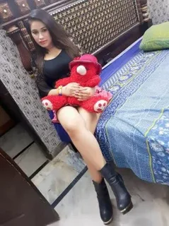 Housewife Call Girls in Noida - 24/7 - Jagriti Malhotra